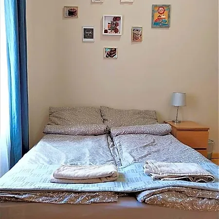 Szálloda Aurora *