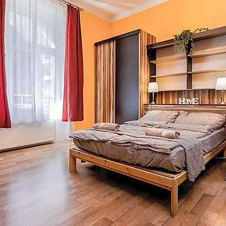 Aurora Budapest